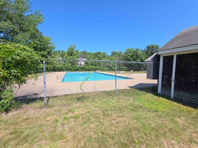1465 Hooksett Rd Unit 117, Hooksett, NH 03106