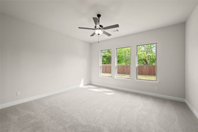 951 Richard Pittmon Drive, Desoto, TX 75115