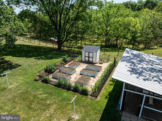 4253 S BLUE RIDGE, Rochelle, VA 22738