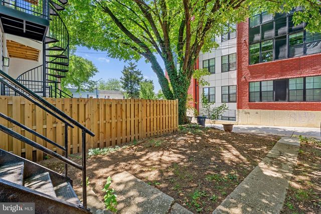 834 19TH ST NE, Washington, DC 20002