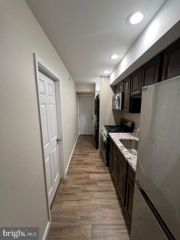 834 19TH ST NE, Washington, DC 20002