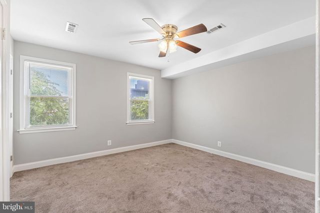 834 19TH ST NE, Washington, DC 20002