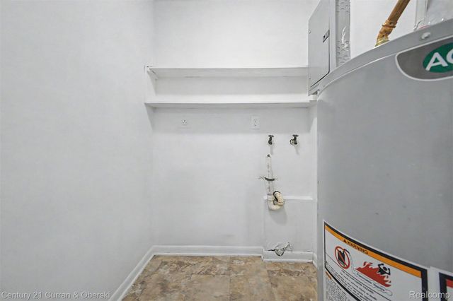 4222 Drouillard Street, Lincoln Park, MI 48146