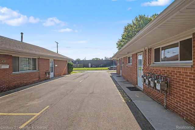 4222 Drouillard Street, Lincoln Park, MI 48146