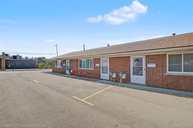 4222 Drouillard Street, Lincoln Park, MI 48146