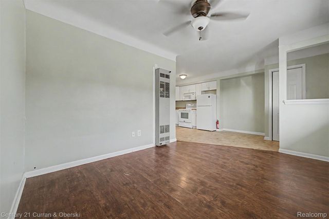 4222 Drouillard Street, Lincoln Park, MI 48146