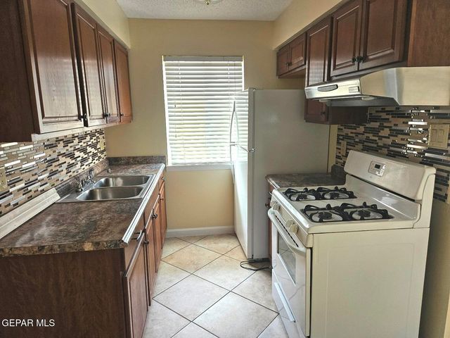 1601 N EL PASO Street 2, El Paso, TX 79902
