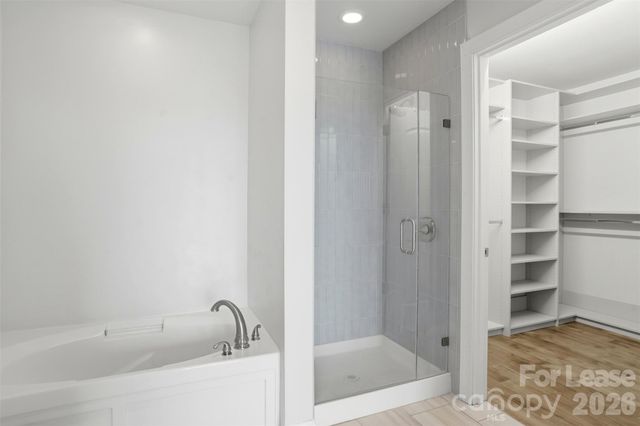 701 Royal Court 911, Charlotte, NC 28202