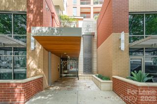 701 Royal Court 911, Charlotte, NC 28202