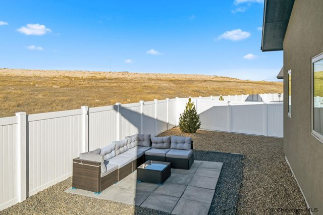 4068 SADDLEBACK LN, Cheyenne, WY 82001