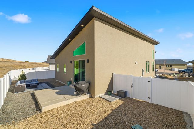 4068 SADDLEBACK LN, Cheyenne, WY 82001