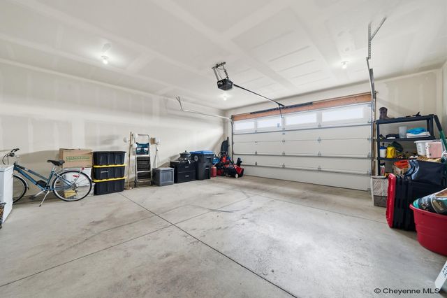 4068 SADDLEBACK LN, Cheyenne, WY 82001