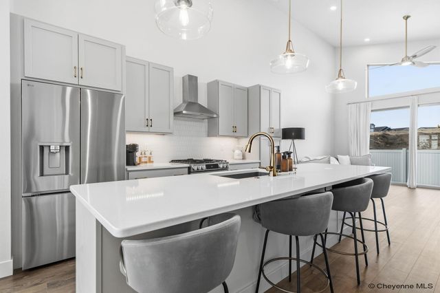 4068 SADDLEBACK LN, Cheyenne, WY 82001