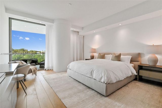 10203 Collins Ave 305, Bal Harbour, FL 33154