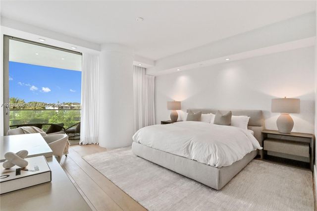 10203 Collins Ave 305, Bal Harbour, FL 33154