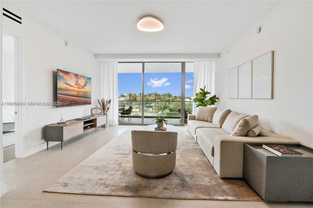 10203 Collins Ave 305, Bal Harbour, FL 33154