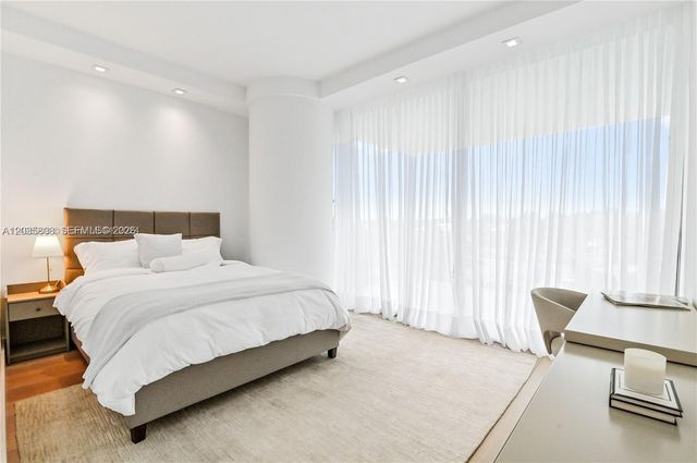10203 Collins Ave 305, Bal Harbour, FL 33154
