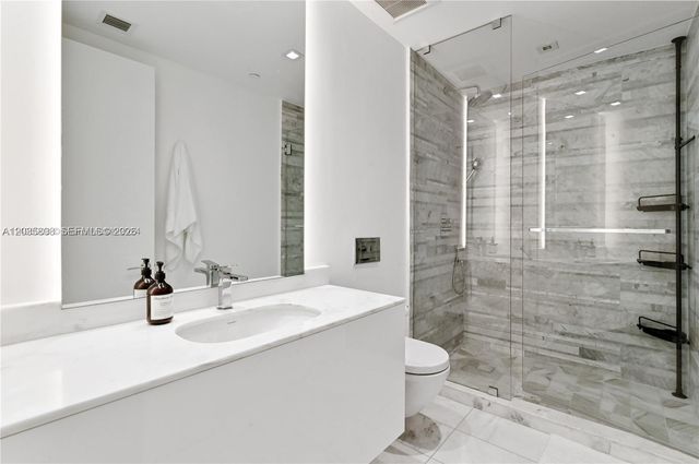 10203 Collins Ave 305, Bal Harbour, FL 33154