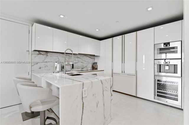 10203 Collins Ave 305, Bal Harbour, FL 33154