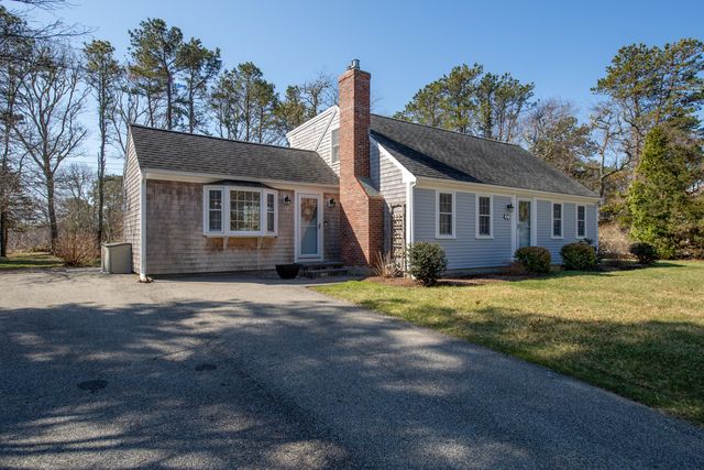 89 Trout Brook Road, Cotuit, MA 02635