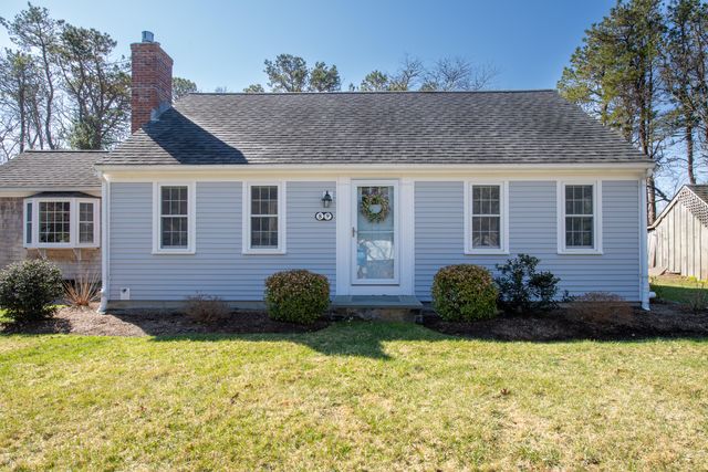 89 Trout Brook Road, Cotuit, MA 02635