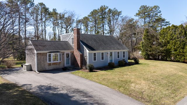 89 Trout Brook Road, Cotuit, MA 02635