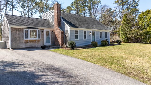 89 Trout Brook Road, Cotuit, MA 02635