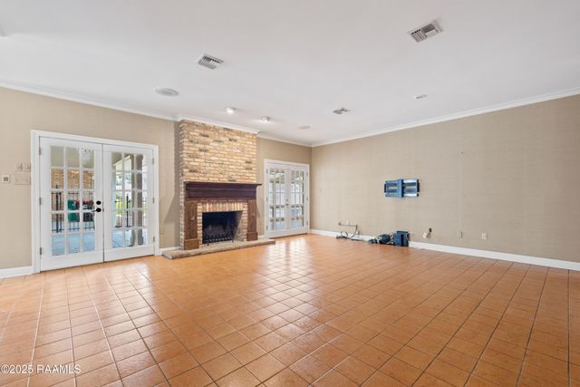 404 Old Settlement Road, Lafayette, LA 70508