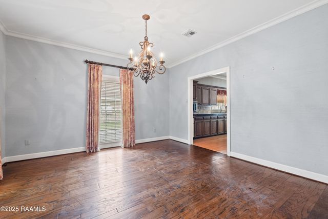 404 Old Settlement Road, Lafayette, LA 70508