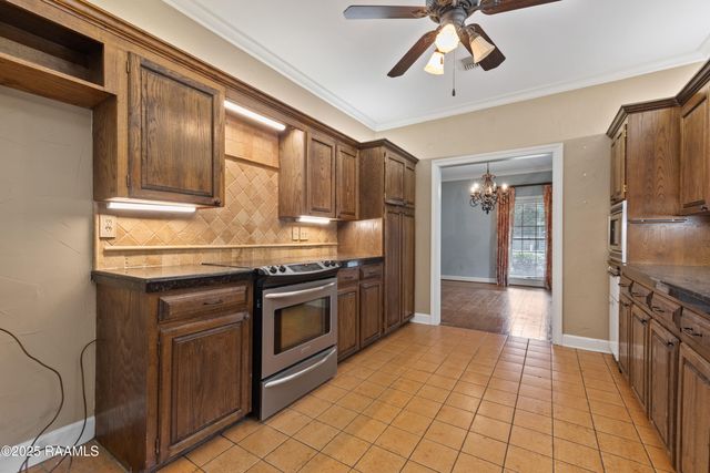 404 Old Settlement Road, Lafayette, LA 70508