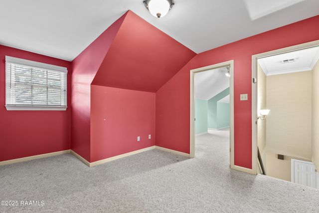 404 Old Settlement Road, Lafayette, LA 70508