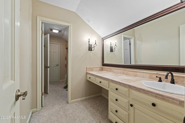 404 Old Settlement Road, Lafayette, LA 70508