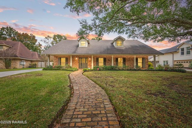 404 Old Settlement Road, Lafayette, LA 70508