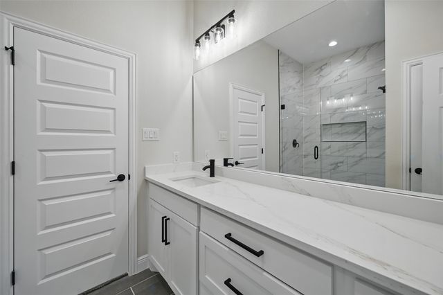 110 SE Private Rd 3178, Corsicana, TX 75109