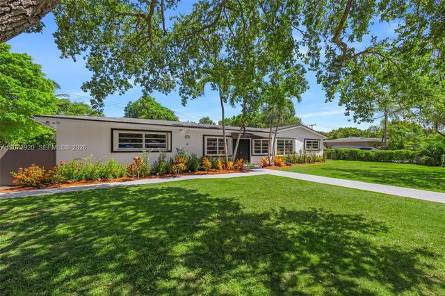 8261 SW 142nd Street, Palmetto Bay, FL 33158