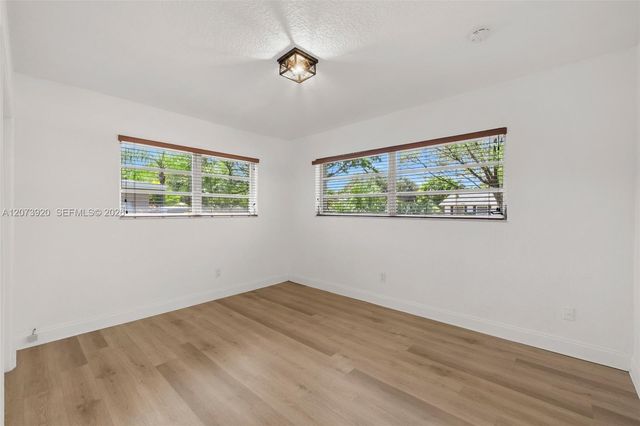 8261 SW 142nd Street, Palmetto Bay, FL 33158
