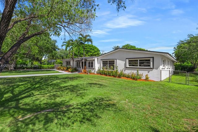8261 SW 142nd Street, Palmetto Bay, FL 33158