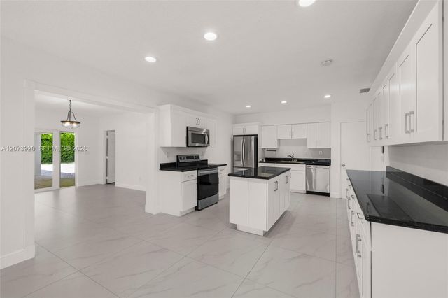8261 SW 142nd Street, Palmetto Bay, FL 33158