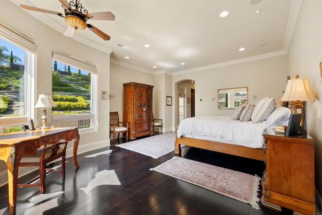 5278 Meadows Del Mar, San Diego, CA 92130