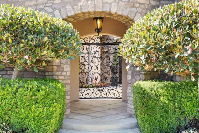 5278 Meadows Del Mar, San Diego, CA 92130