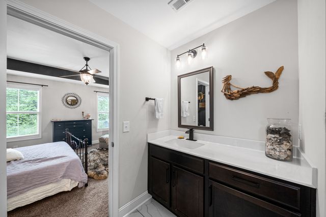 661 Battery Ct, Clarksville, TN 37042