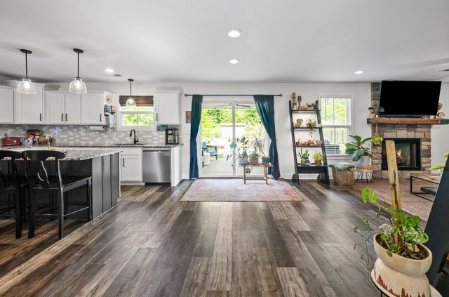 661 Battery Ct, Clarksville, TN 37042