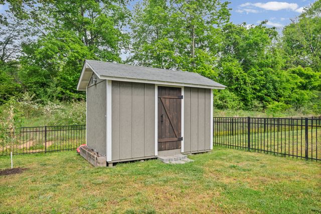 661 Battery Ct, Clarksville, TN 37042