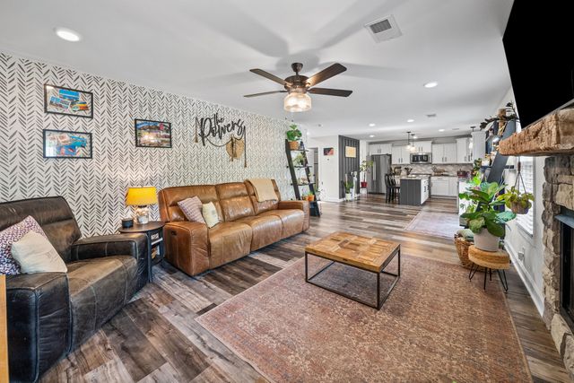 661 Battery Ct, Clarksville, TN 37042