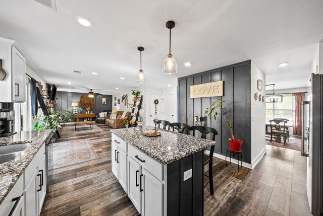 661 Battery Ct, Clarksville, TN 37042