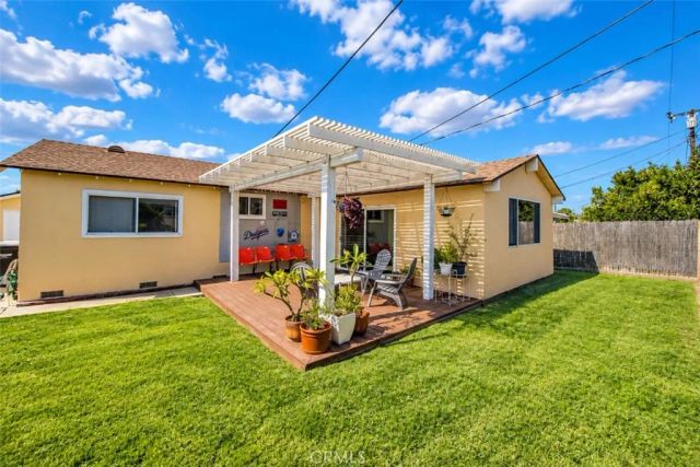 15442 Stanford, Huntington Beach, CA 92647