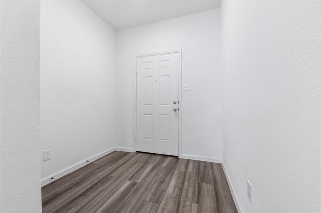 674 Amesbury Road, Montgomery, TX 77316