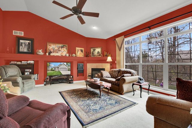 6423 Nature DRIVE, Racine, WI 53402