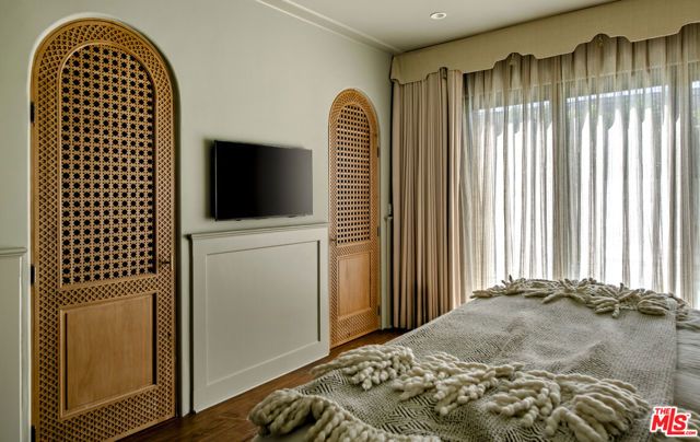 819 N La Jolla Avenue, Los Angeles, CA 90046