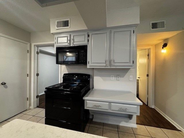1118 Kathy Lane, Lewisville, TX 75067